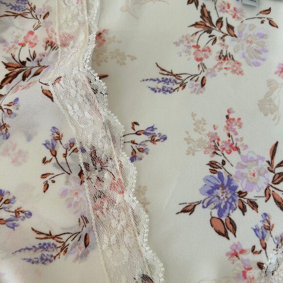 NWOT Large White Long Sleeve Plunge V-Neck Floral Peplum Puff Sleeve Blouse - Picture 16 of 16